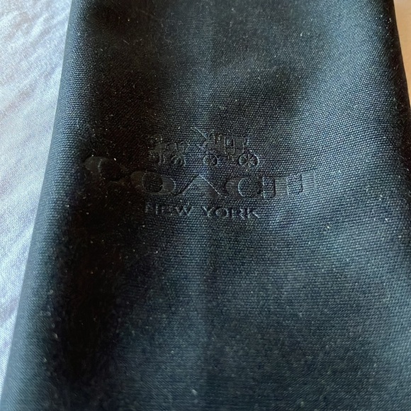 Coach: Black Bleeker (S322) Sunglasses- Case & Cleaning Cloth- lenses have marks - Picture 2 of 16